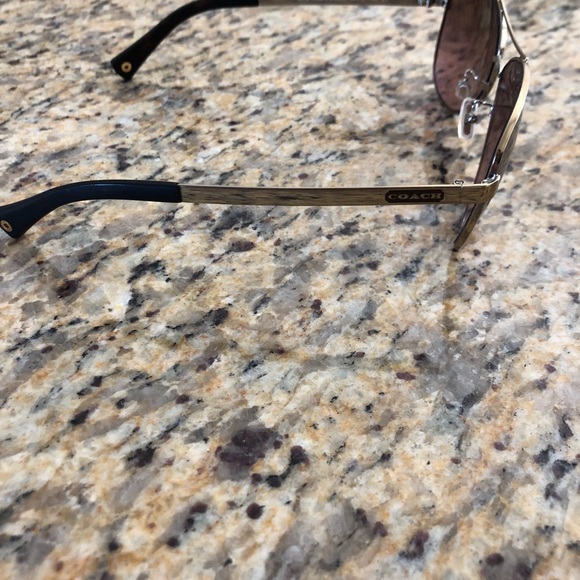 Coach sunglasses - Picture 3 of 3